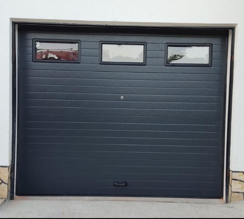 Projekt 72 – Eingangstüren